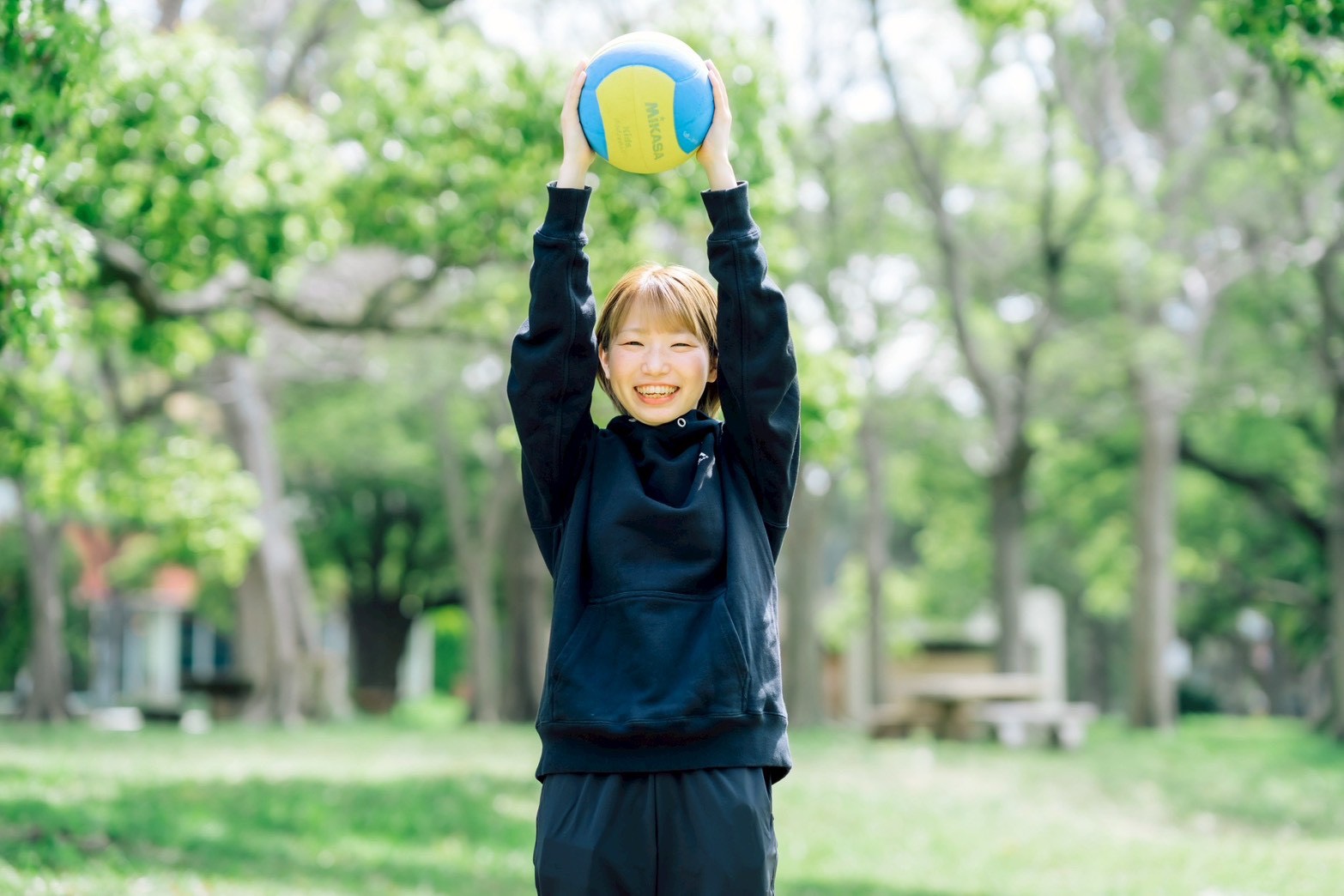 島谷 暢子